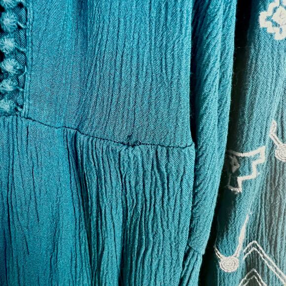 Lane Bryant Classic Split-Neck Embroidered Peasant Top in Ink Blue Size 20 - Picture 8 of 8